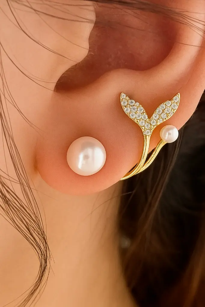 सुनहरे मछली के कांटे का ब्रोच.webp